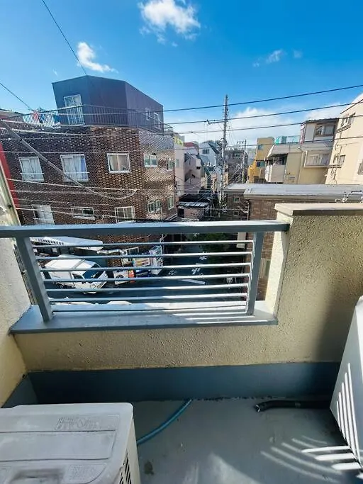 東京の中心地の新宿区で便利/2駅から徒歩6分/6名収容/無制限高速wifi Tokyo